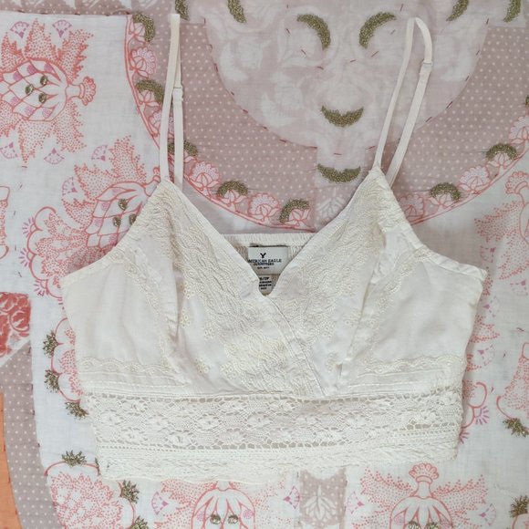 American Eagle Outfitters lace crop top or bralette - Picture 5 of 6